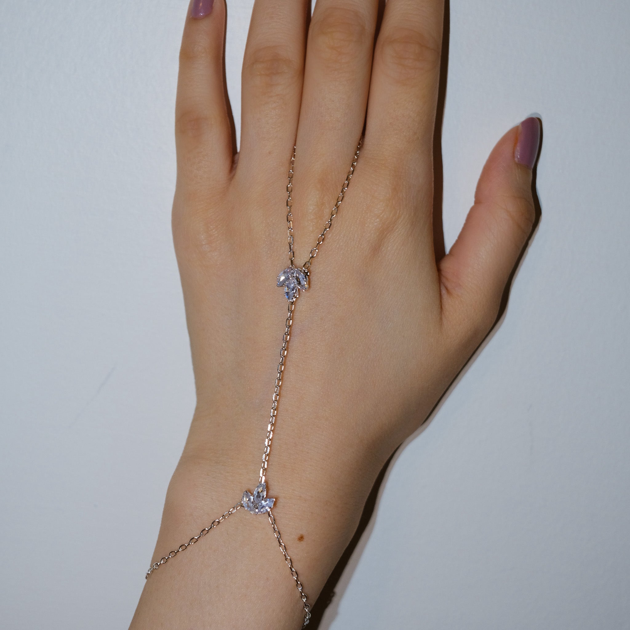 Lotus Handchain