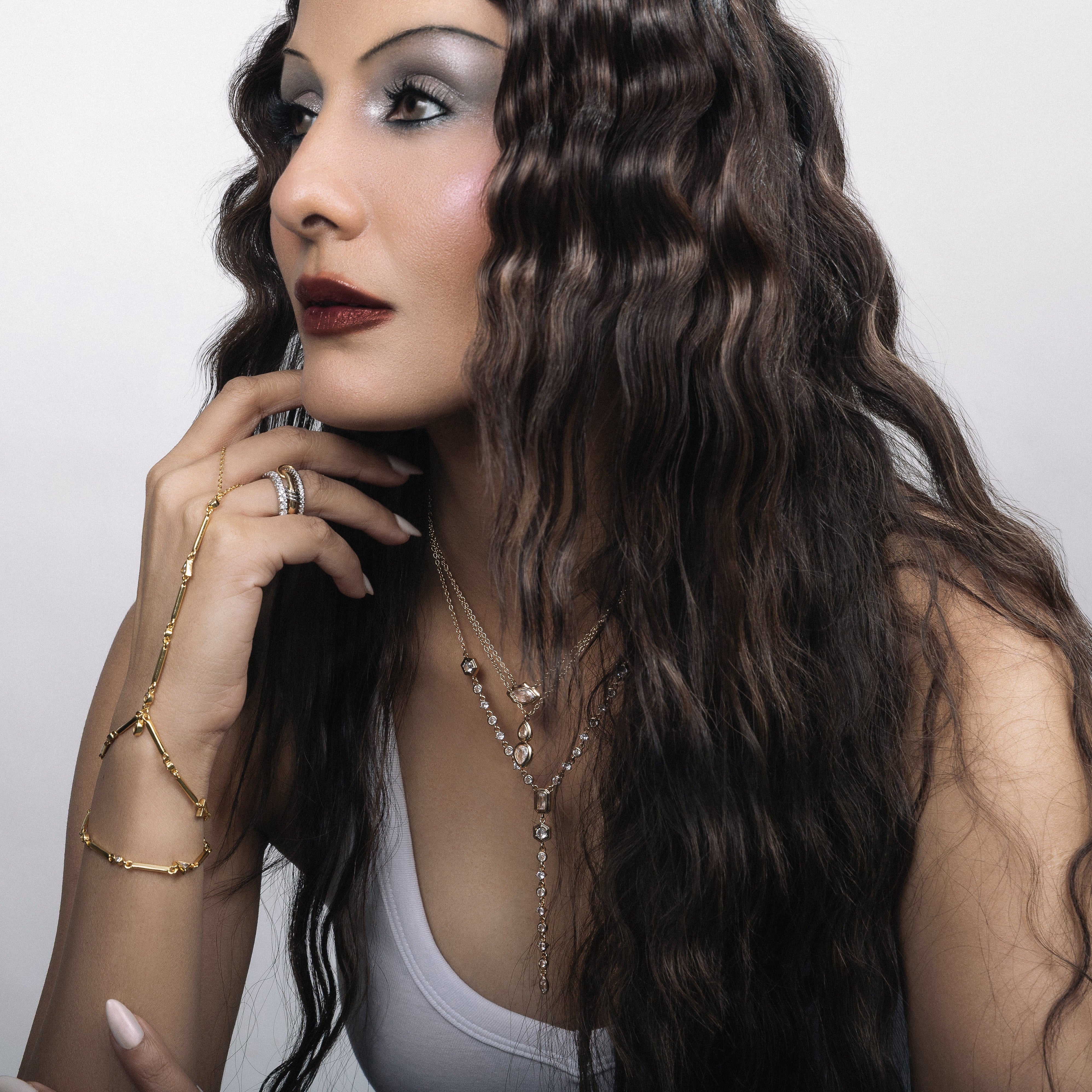 Helia Handchain